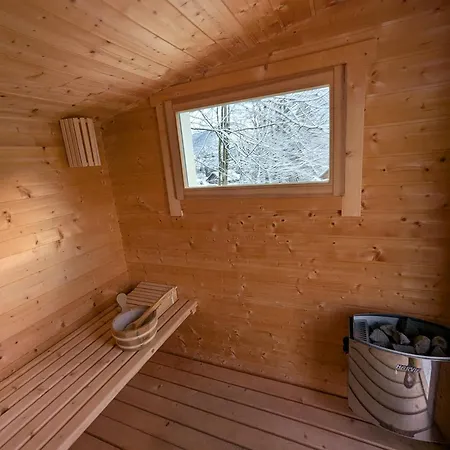 Sauna Jacuzzi 6 Personnes شاليه