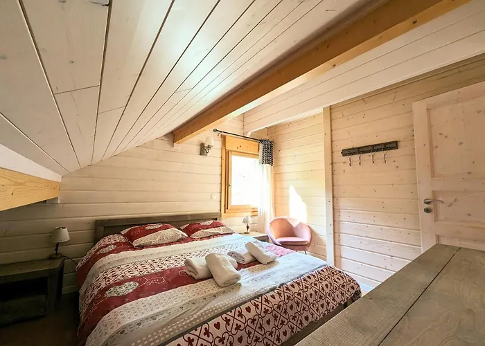 Sauna Jacuzzi 6 Personnes Chalet *